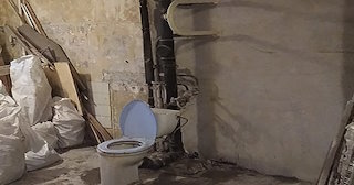 Демонтаж сантехкабины в панельном доме - цена от 1017 рублей | Сварной-Пвл